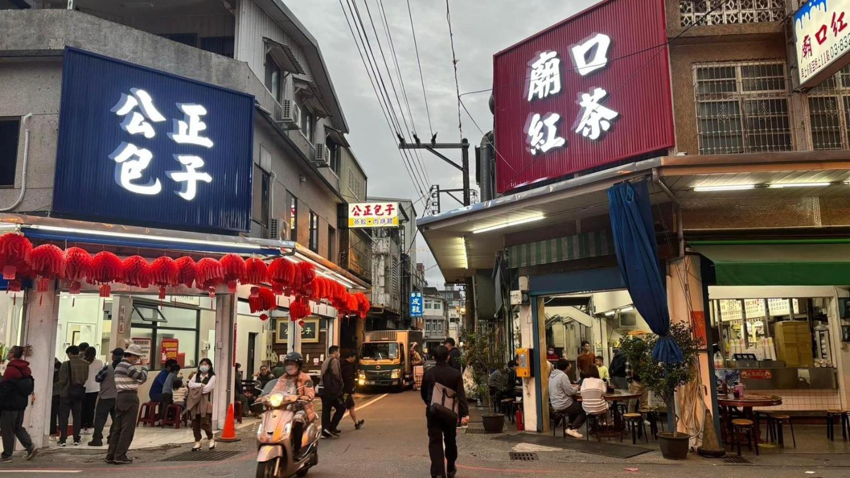 五指山東大門夜市民宿-有旅遊補助-有洗烘衣機-可停重機-可包棟 Hualian Zewnętrze zdjęcie